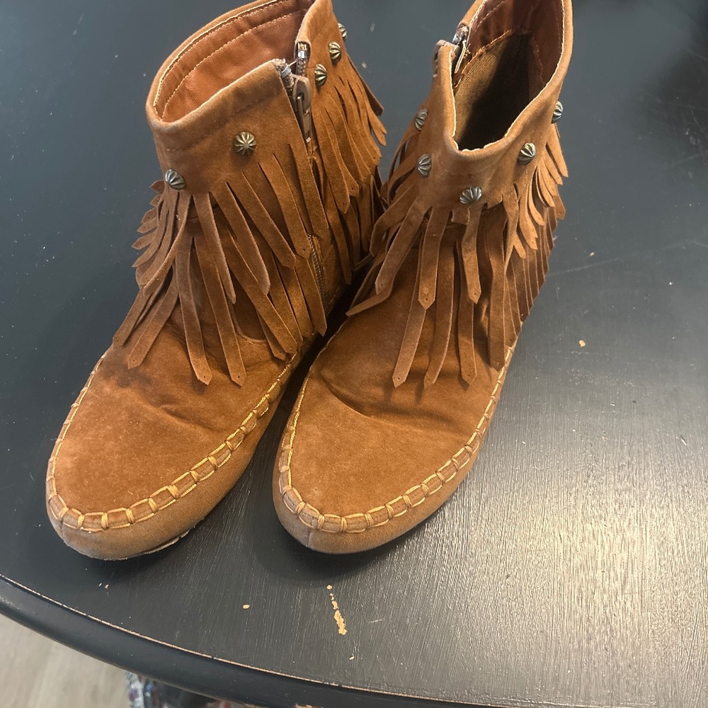 Fringe ankle booties